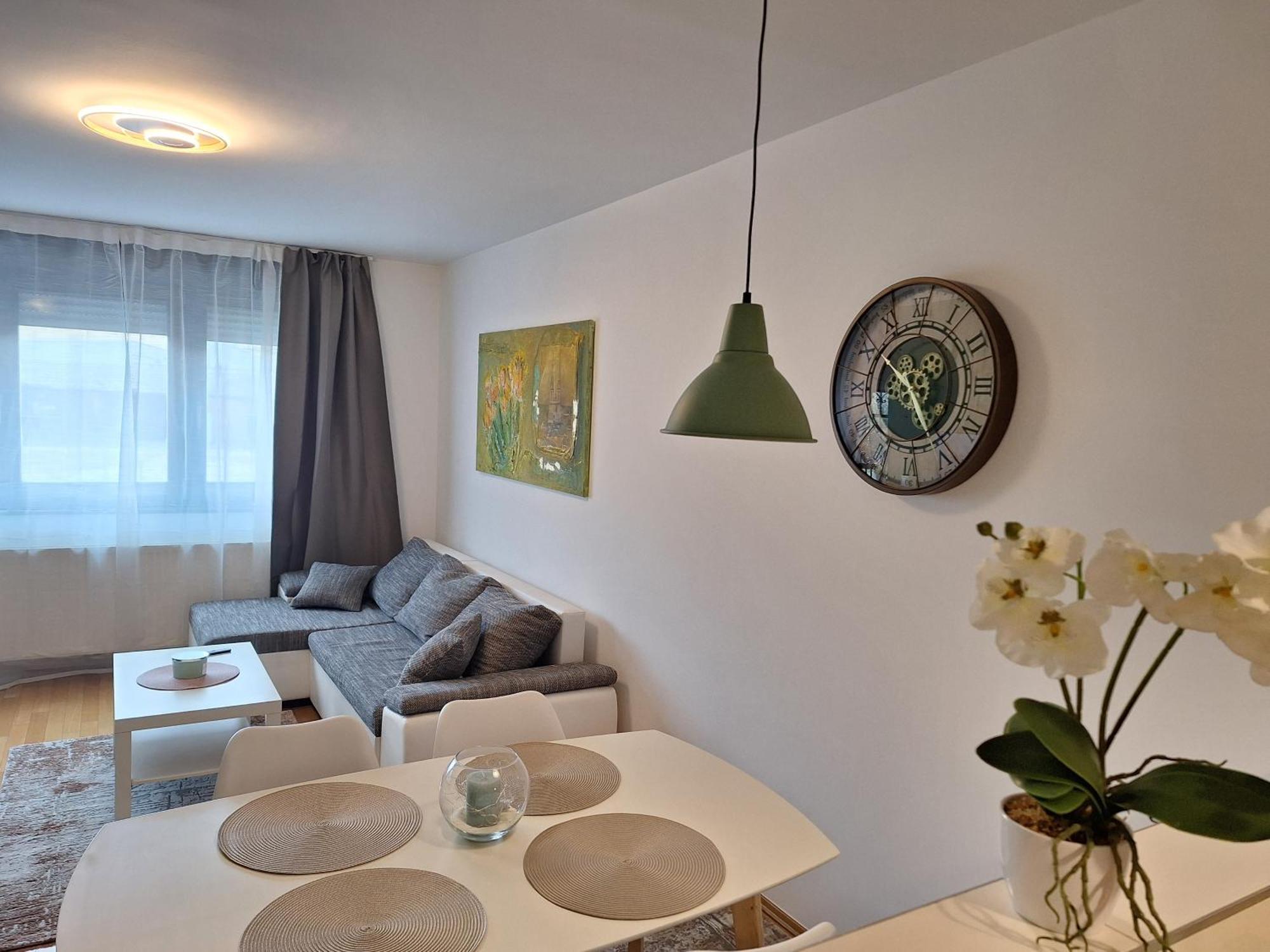Apartman Lory, Zagreb, Downtown, With Own Parking In The Garage Exteriör bild