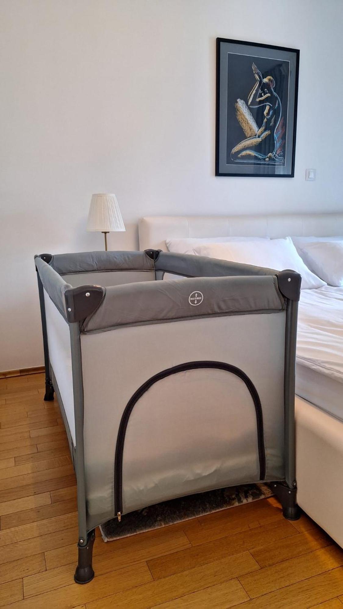 Apartman Lory, Zagreb, Downtown, With Own Parking In The Garage Exteriör bild