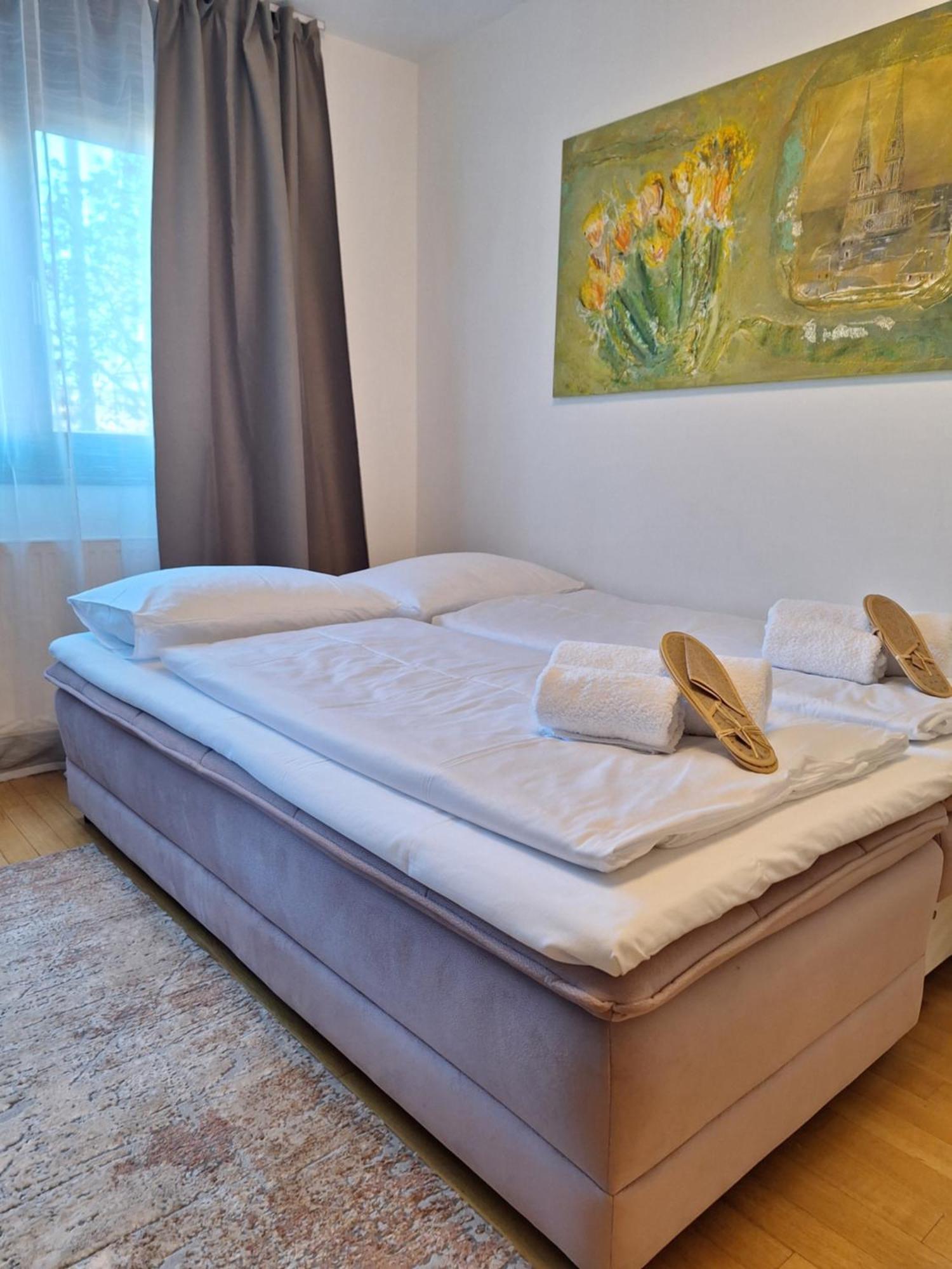 Apartman Lory, Zagreb, Downtown, With Own Parking In The Garage Exteriör bild